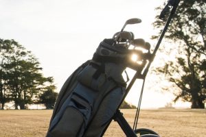 Cómo elegir el carrito de golf perfecto: factores a tener en cuenta